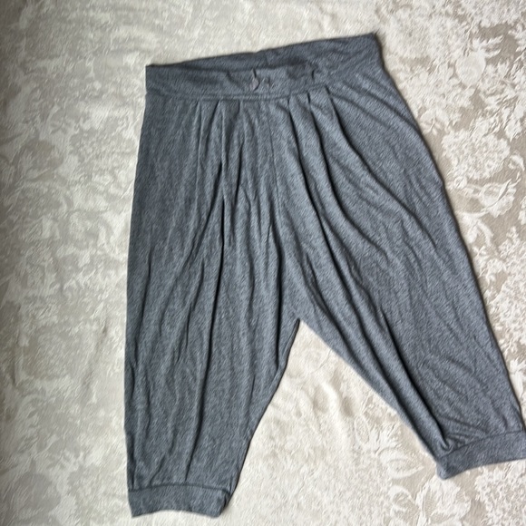 H&M 3/4 Harem Pants - Picture 3 of 9